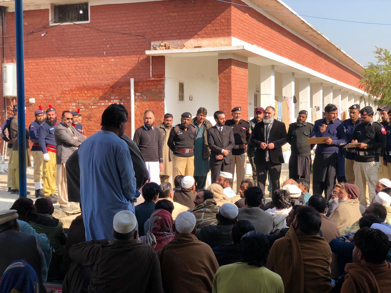 Jail Visit of Hon'ble District and Sessions Judge and Hon'ble Senior Civil Judge Admin to Central Jail Daggar Dated 27.11.2025