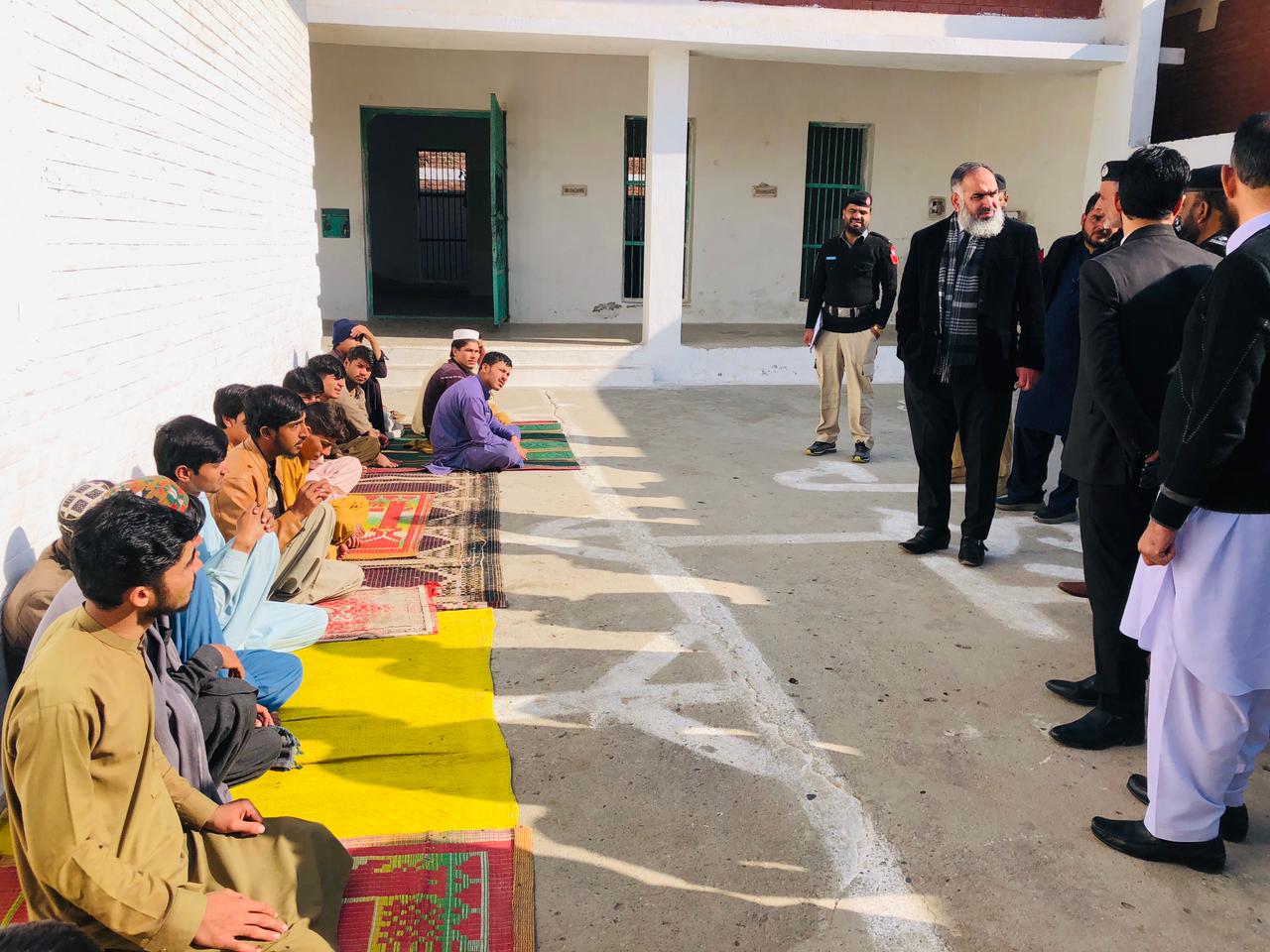 Jail Visit of Hon'ble District and Sessions Judge and Hon'ble Senior Civil Judge Admin to Central Jail Daggar Dated 27.11.2025